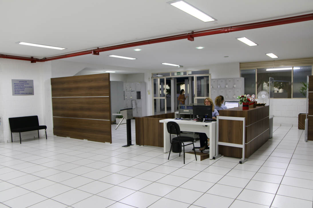 LABORATÓRIO DE BIBLIOTECONOMIA
