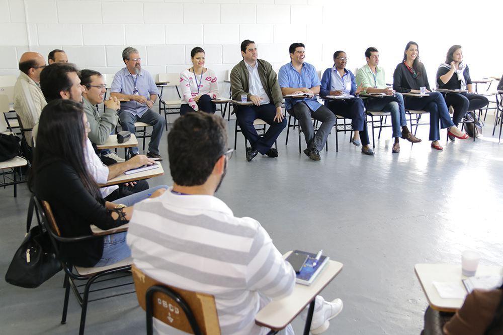 Docentes e discentes tomam posse no Colegiado Geral de Cursos