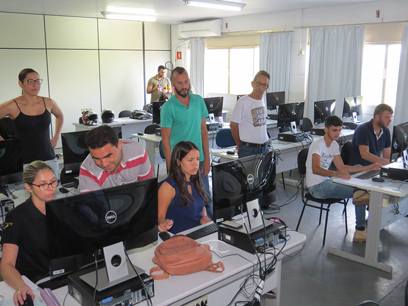 ESTAGIÁRIOS DO PROJETO TERRA DAS ÁGUAS PARTICIPAM DE TREINAMENTO