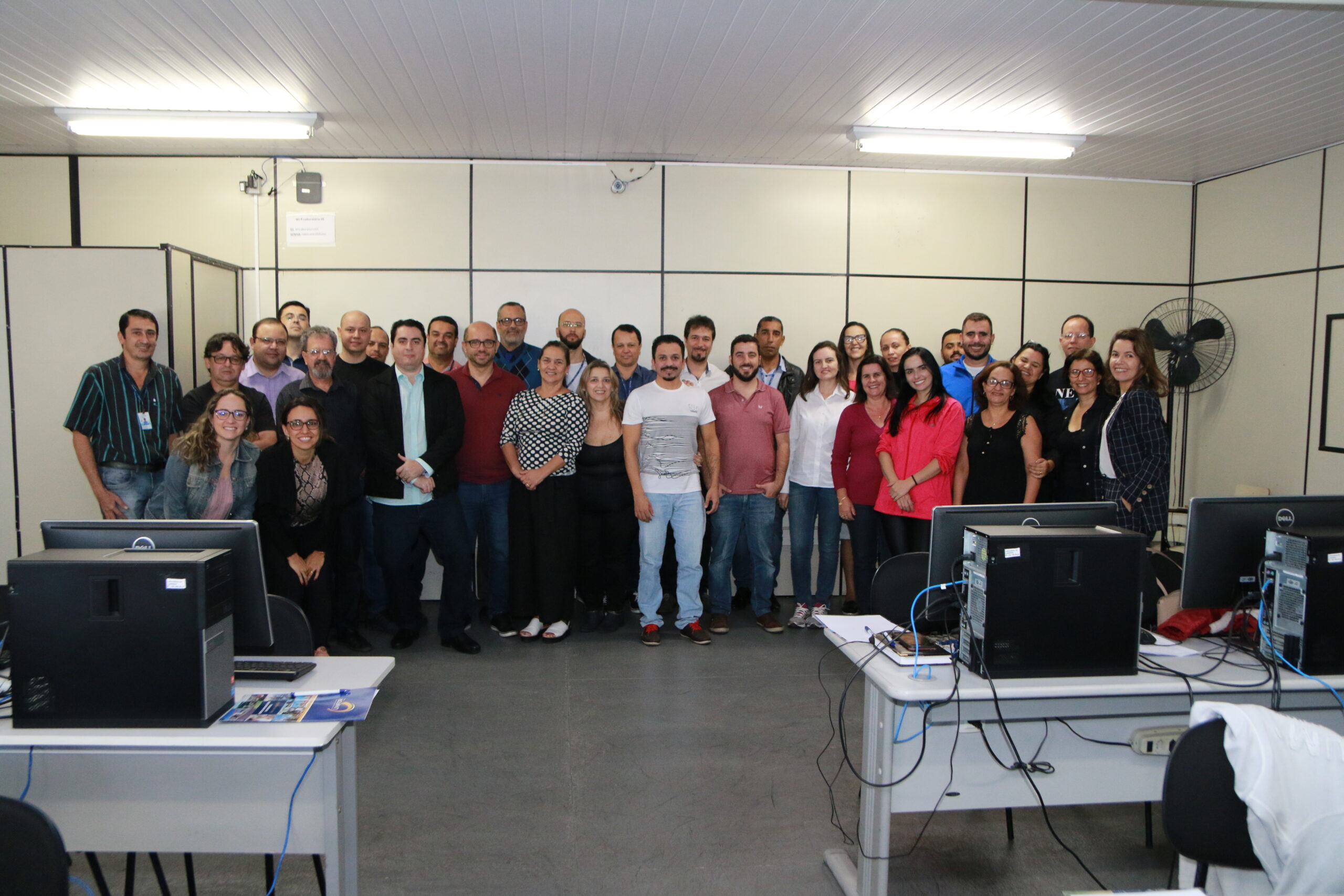 PROFESSORES PARTICIPAM DE CURSO SOBRE INOVAÇÕES NAS PRÁTICAS PEDAGÓGICAS