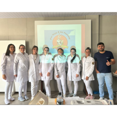 ALUNOS DE ENFERMAGEM PARTICIPAM DE CAPACITAÇÃO SOBRE PRIMEIROS SOCORROS